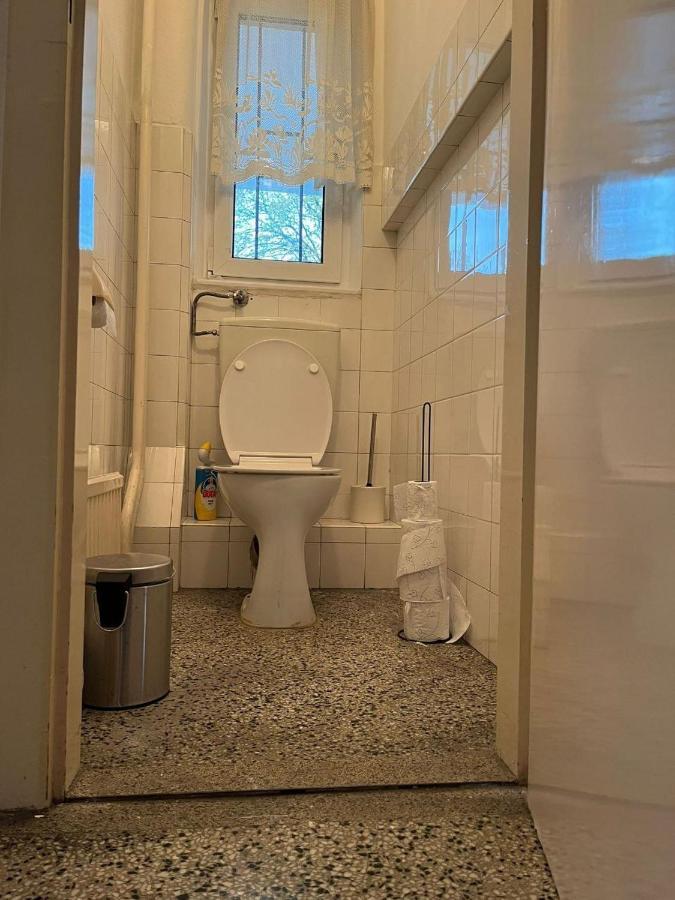 Soothing In A Big House Apartment